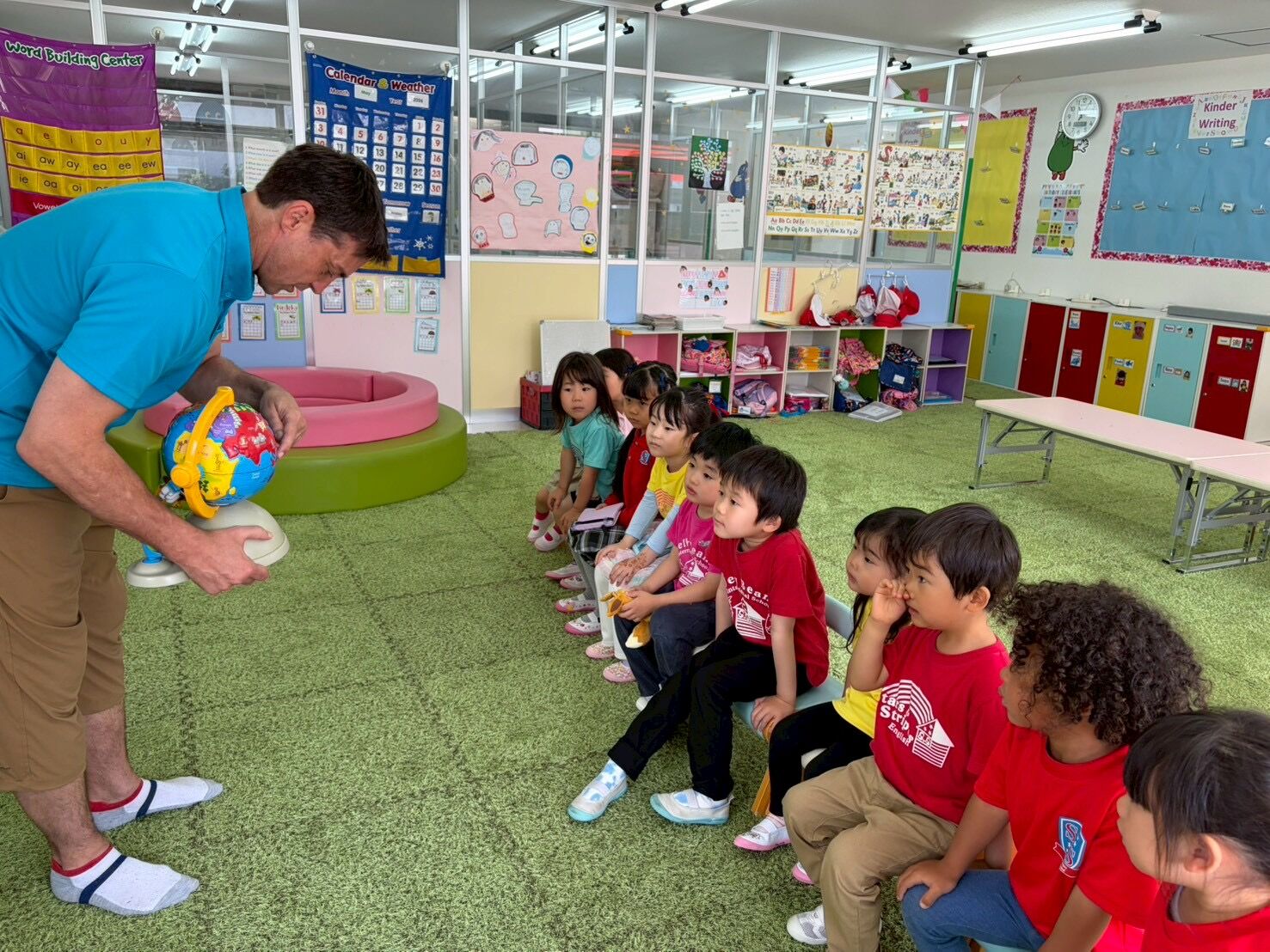 レベルの高い英語指導とダンスやGyｍでpositiveな精神力を育てる