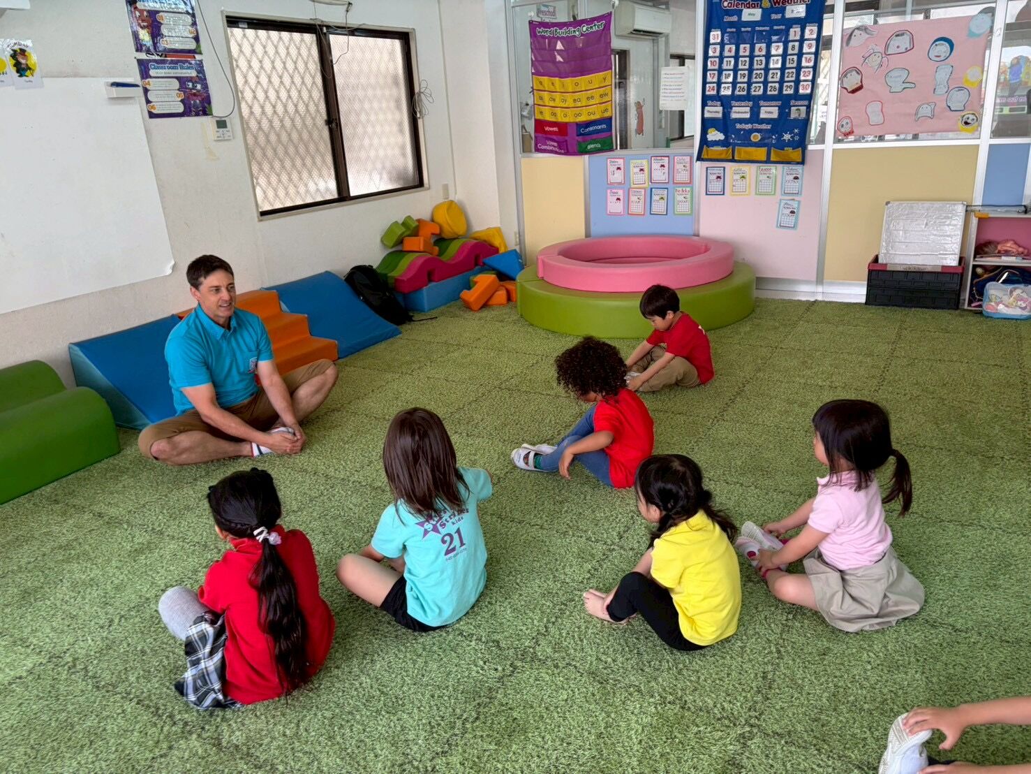 レベルの高い英語指導とダンスやGyｍでpositiveな精神力を育てる